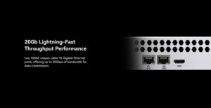 Détail des ports réseau 10GbE du serveur TerraMaster U4-500 offrant une bande passante combinée de 20Gb