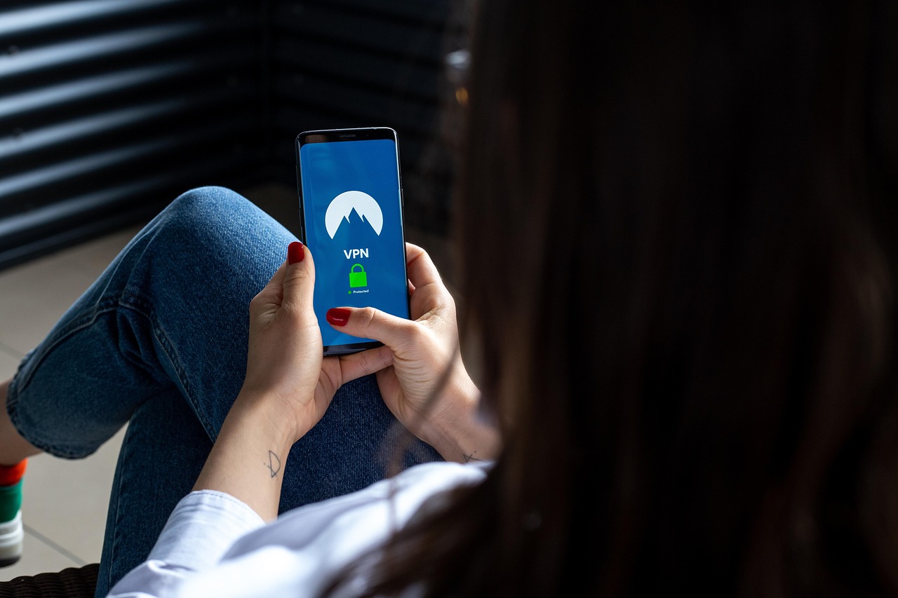 découvrez comment un vpn protège votre vie privée en ligne, sécurise vos données et vous permet d'accéder à des contenus restreints partout dans le monde. apprenez à choisir le meilleur vpn pour vos besoins.